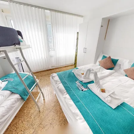 Homestay Ueber Den Daecher Von Chur